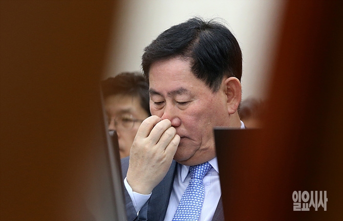 최경환 경제부총리 겸 기획재정부장관