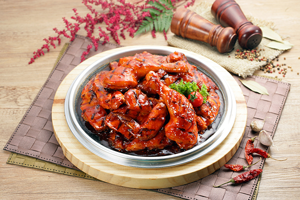 훌랄라치킨 ‘참숯핫바베큐’