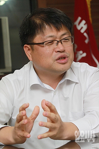 윤왕희 새누리당 사무처 노조위원장