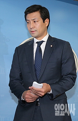 20대 총선 불출마를 선언한 새누리당 문대성 의원