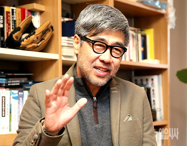 <일요시사>와 인터뷰하는 민훈기 SPOTV 해설위원