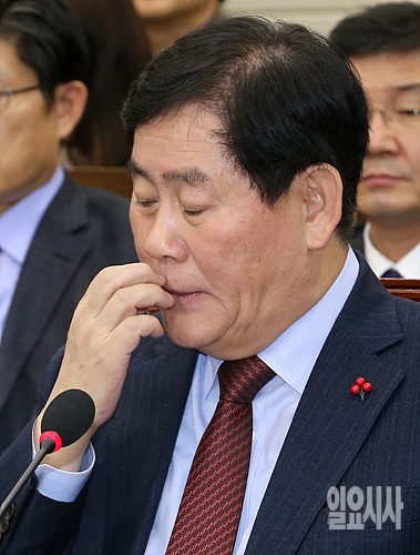 최경환 전 경제부총리 겸 기획재정부장관