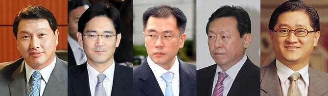 (사진 왼쪽부터) 최태원 SK그룹 회장, 이재용 삼성전자 부회장, 정의선 현대자동차 부회장, 신동빈 롯데그룹 회장, 서경배 아모레퍼시픽 회장