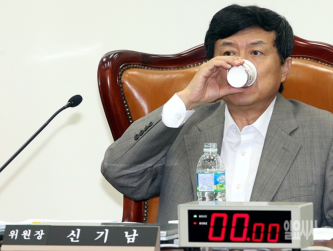 무소속 신기남 의원