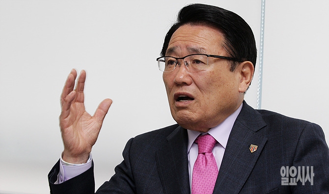 유준상 새누리당 상임고문