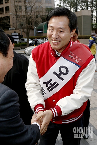 종로 지역에 출마한 새누리당 오세훈 후보