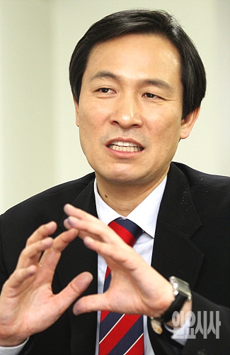 우상호 더불어민주당 원내대표