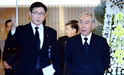 손길승 SK 명예회장(사진 오른쪽)