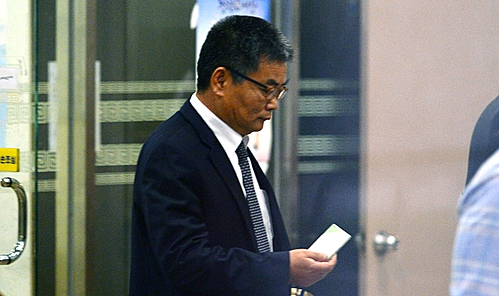 24일 오전, 검찰 출석하는 어버이연합 추선희 사무총장