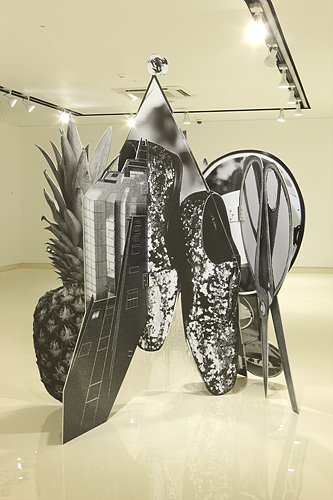 New Structure 2 Shoes and Pineapple, Inkjet Print, Aluminum, 110x180x197cm, 2014