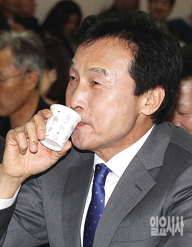 손학규 전 더불어민주당 상임고문