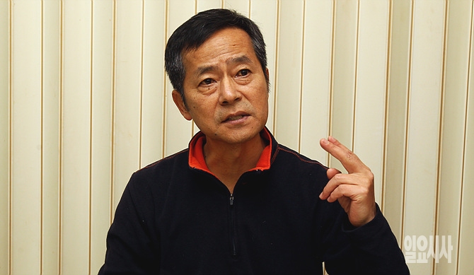 황천우 작가