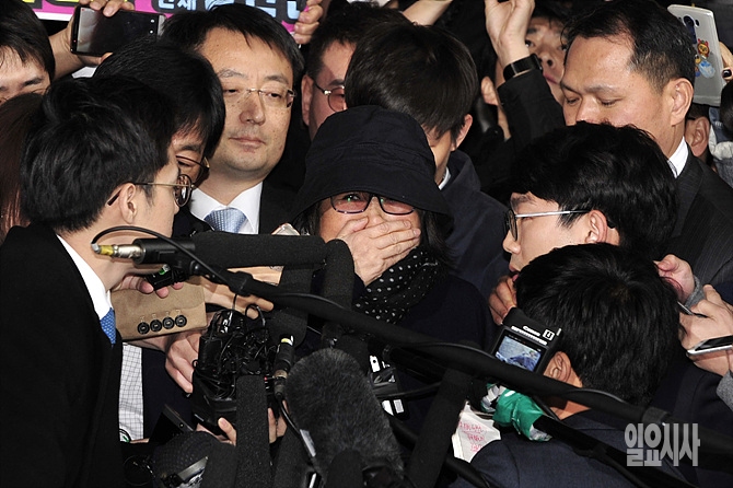 검찰 출석하는 최순실씨