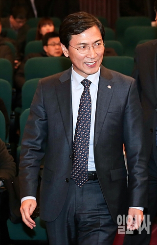 안희정 충남도지사