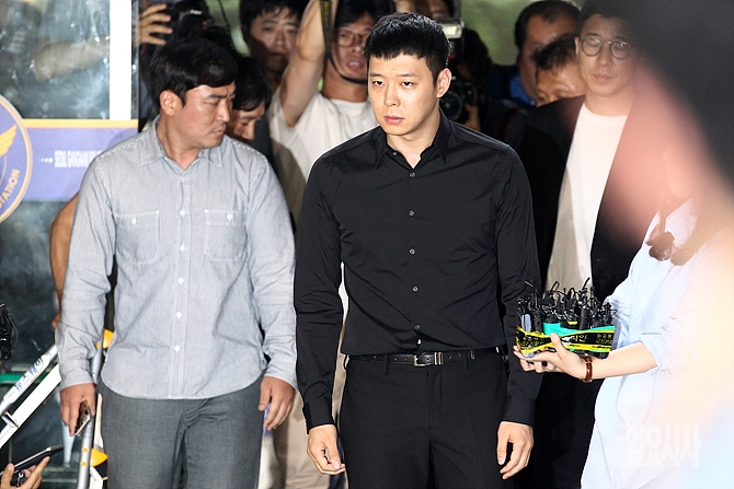'JYJ 멤버' 박유천