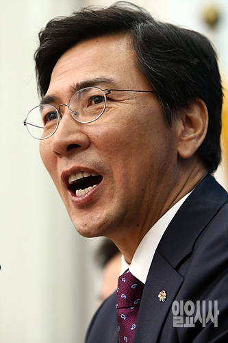 안희정 충남도지사