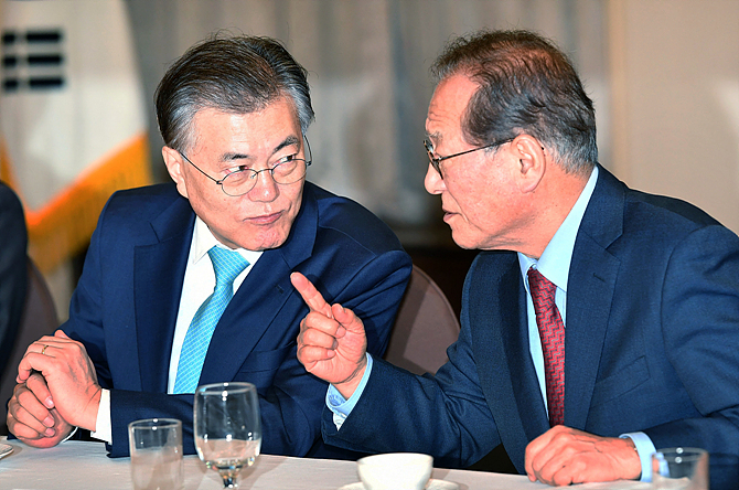 문재인 전 대표와 정세현 전 통일부장관