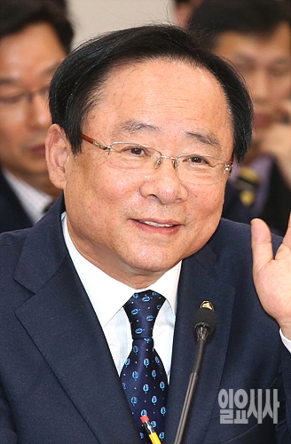19대 대선 기획단장으로 임명된 이주영 자유한국당 의원