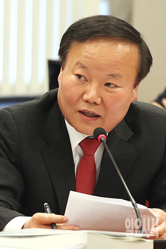 4·12 재보선서 당선돼 3선 의원이 된 김재원 자유한국당 의원