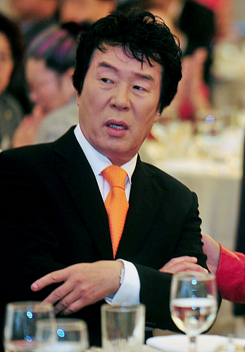 가수 송대관