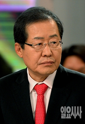 대선후보 TV토론회에 참석한 자유한국당 홍준표 대선후보 <사진=국회사진취재단>