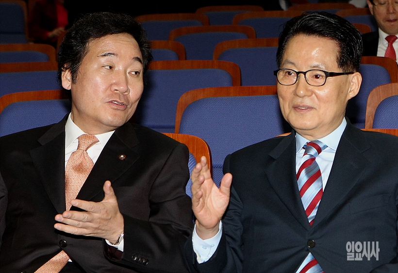 이낙연 국무총리 후보자(사진 왼쪽)