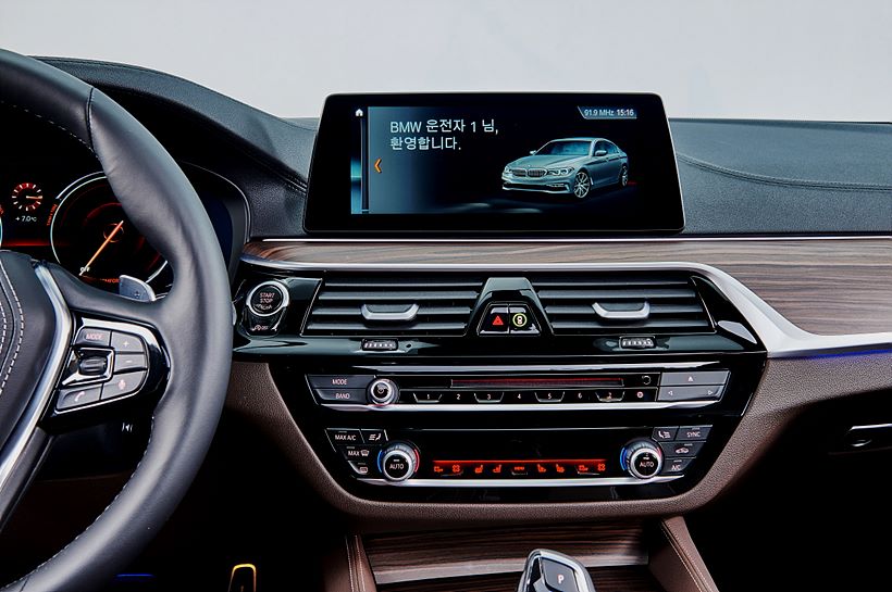 BMW 뉴 5시리즈 인테리어