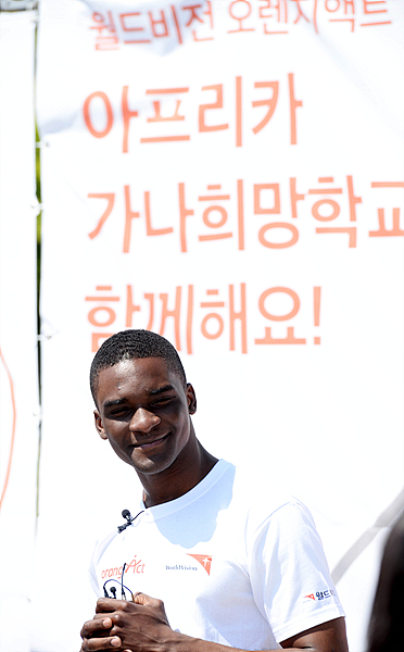 가나 출신의 방송인 샘 오취리