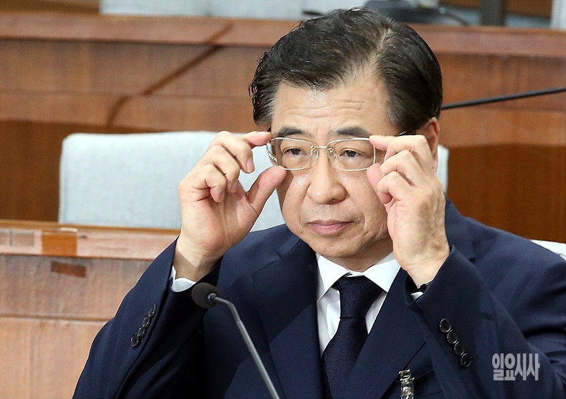 서훈 국정원장
