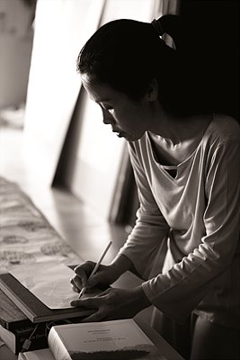 작가 김민정