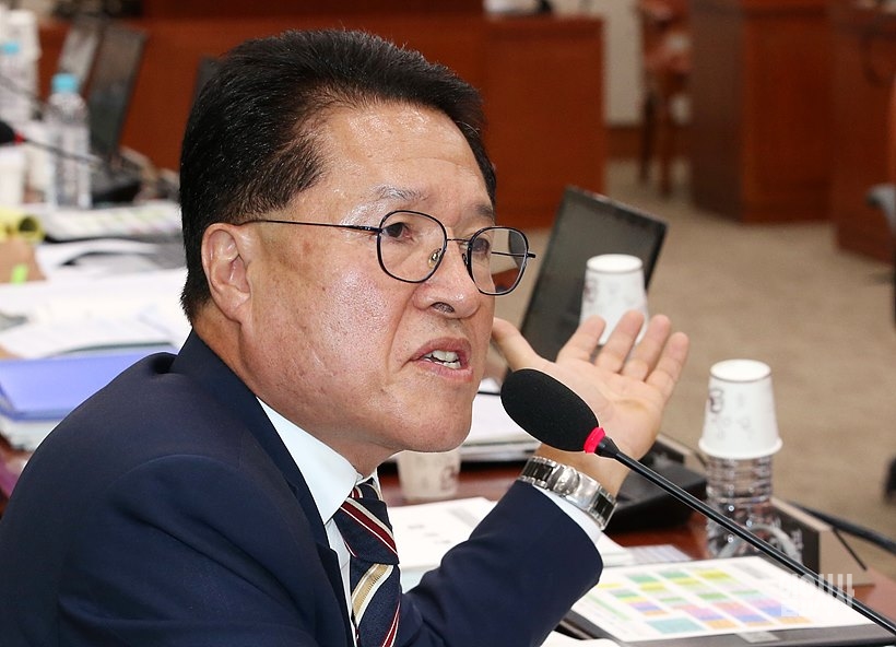 당 대표 도전을 선언한 정운천 바른정당 최고위원