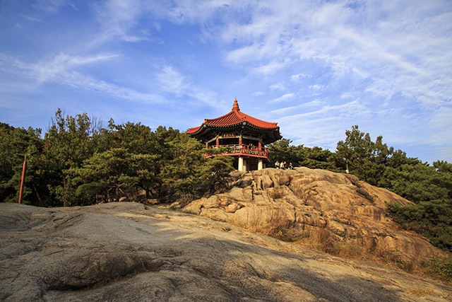 고구려 건축양식을 본뜬 고구려정