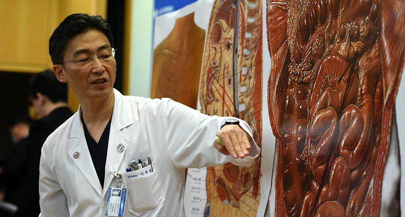 이국종 아주대병원 중증외상센터장