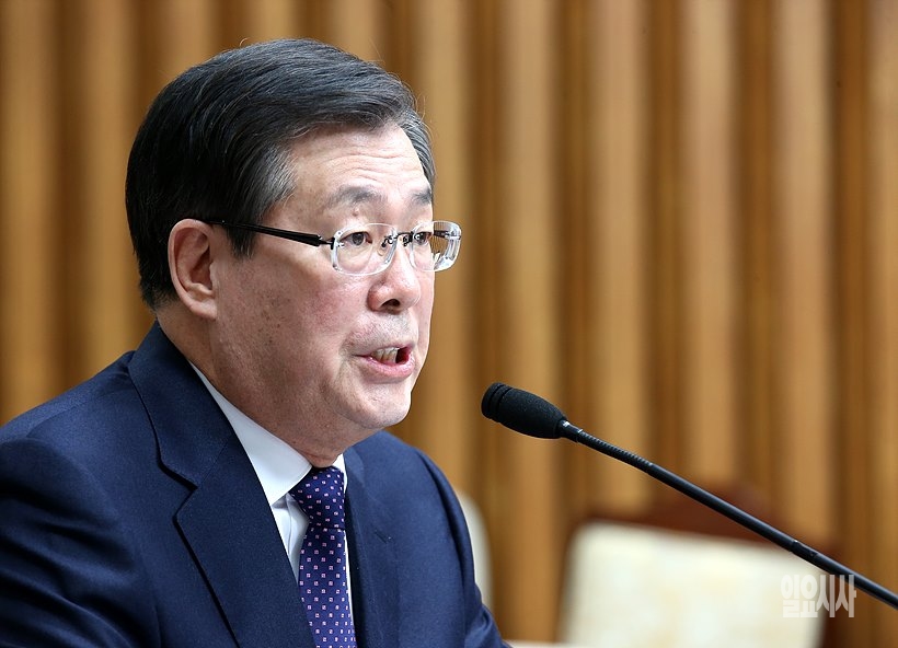 황찬현 전 감사원장