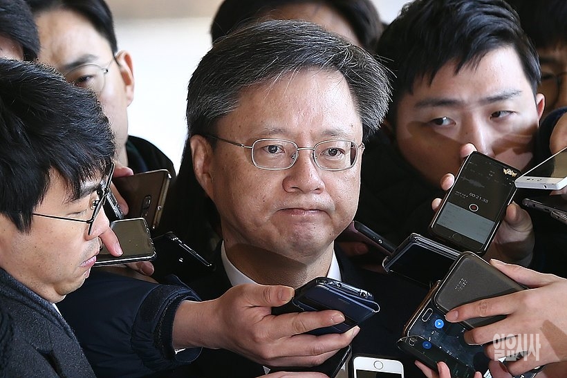입 꾹 다문 우병우 전 청와대 민정수석