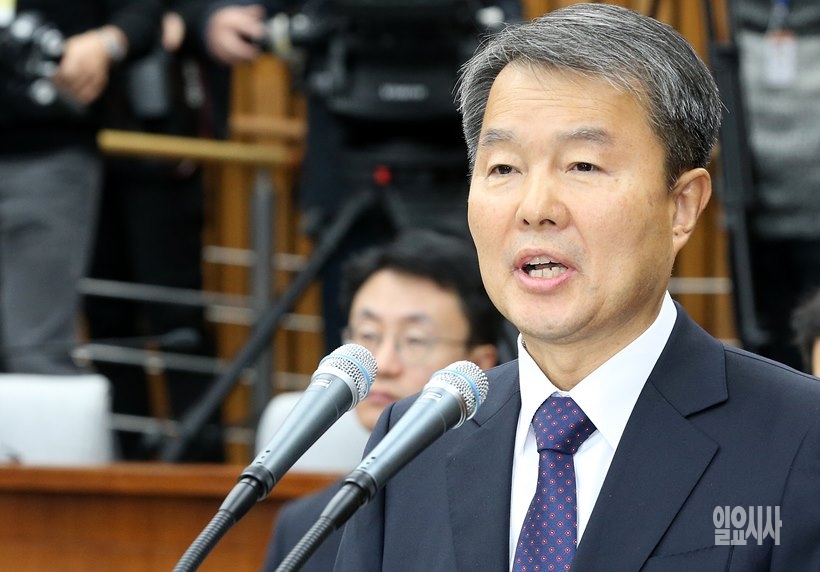 이진성 헌재소장