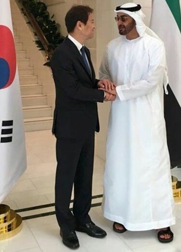 UAE 방문한 임종석 청와대 비서실장