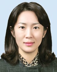 윤정선 성보화학 대표