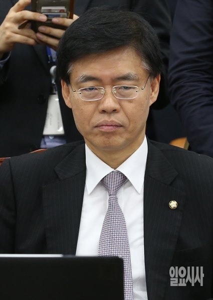 서지현 검사로부터 성폭행 당사자로 지목된 최교일 자유한국당 의원