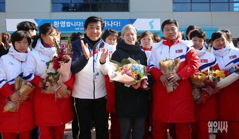 남북 단일 여자 아이스하키팀 선수들 <사진=사진공동취재단>