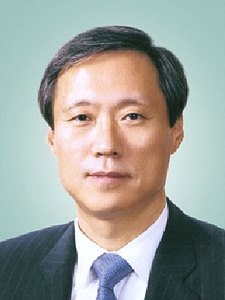 민선식 YBM홀딩스 회장