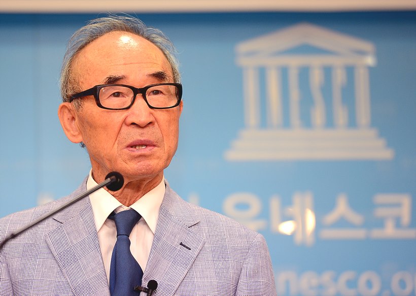 성추행 의혹으로 몰락해버린 고은 시인
