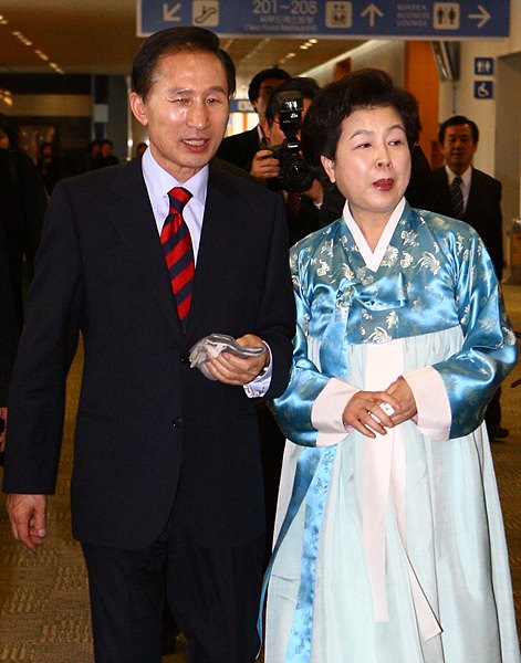 이명박 전 대통령과 김윤옥 여사
