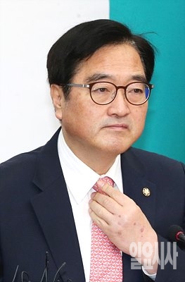 우원식 더불어민주당 원내대표