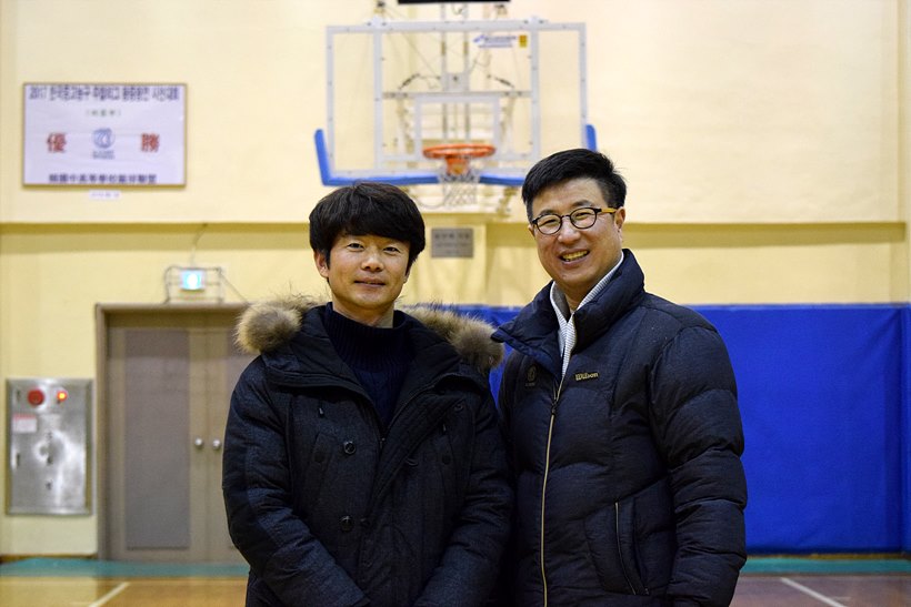 나원열 숙명여중 농구부장과 우정한 감독