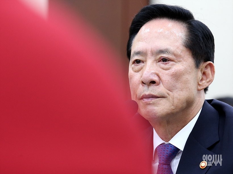 송영무 국방부장관