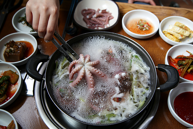 태안의 여름 별미, 박속낙지탕
