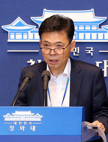 홍장표 청와대 경제수석