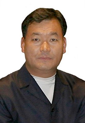 부산 기장서 무소속으로 출마해 더불어민주당·자유한국당 양당 후보를 가볍게 누르고 3선에 성공한 오규석 기장군수