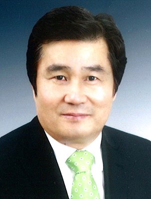 8선(전국 최다선)의 진기록 수립한 더불어민주당 소속 강필구 영광군의원